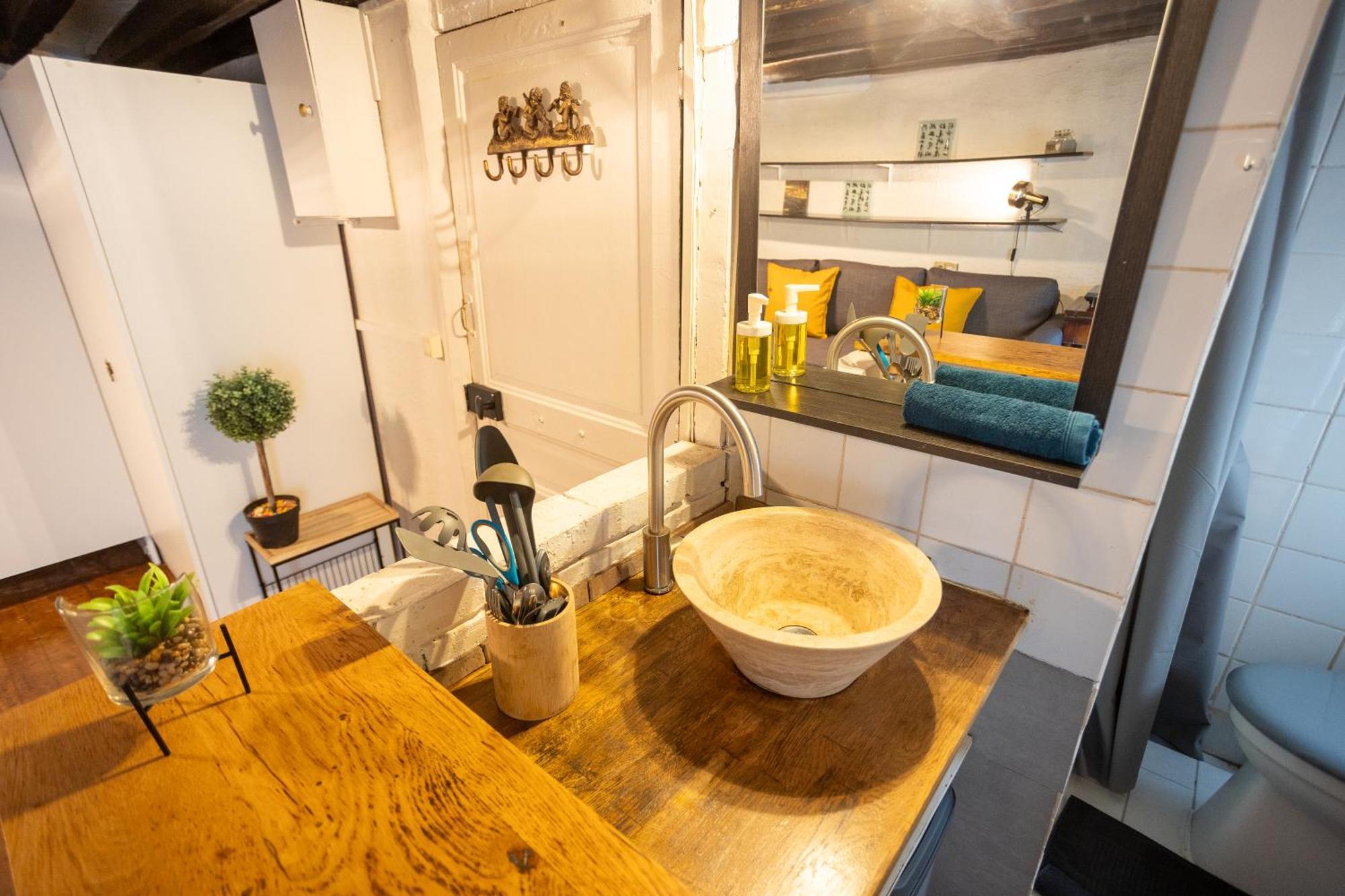 Studio Cosy Romantique En Plein Coeur De Paris Lägenhet Exteriör bild