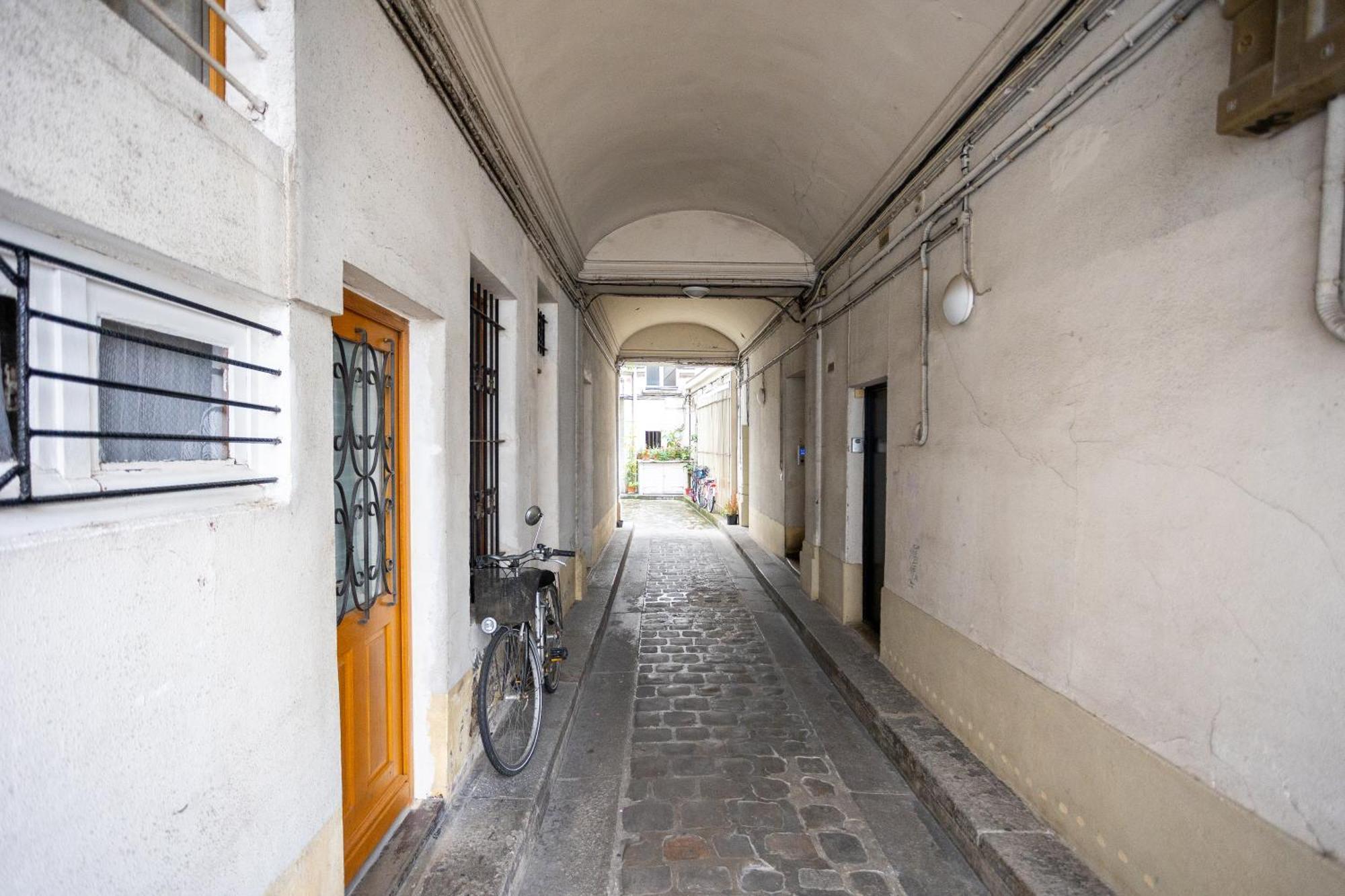 Studio Cosy Romantique En Plein Coeur De Paris Lägenhet Exteriör bild