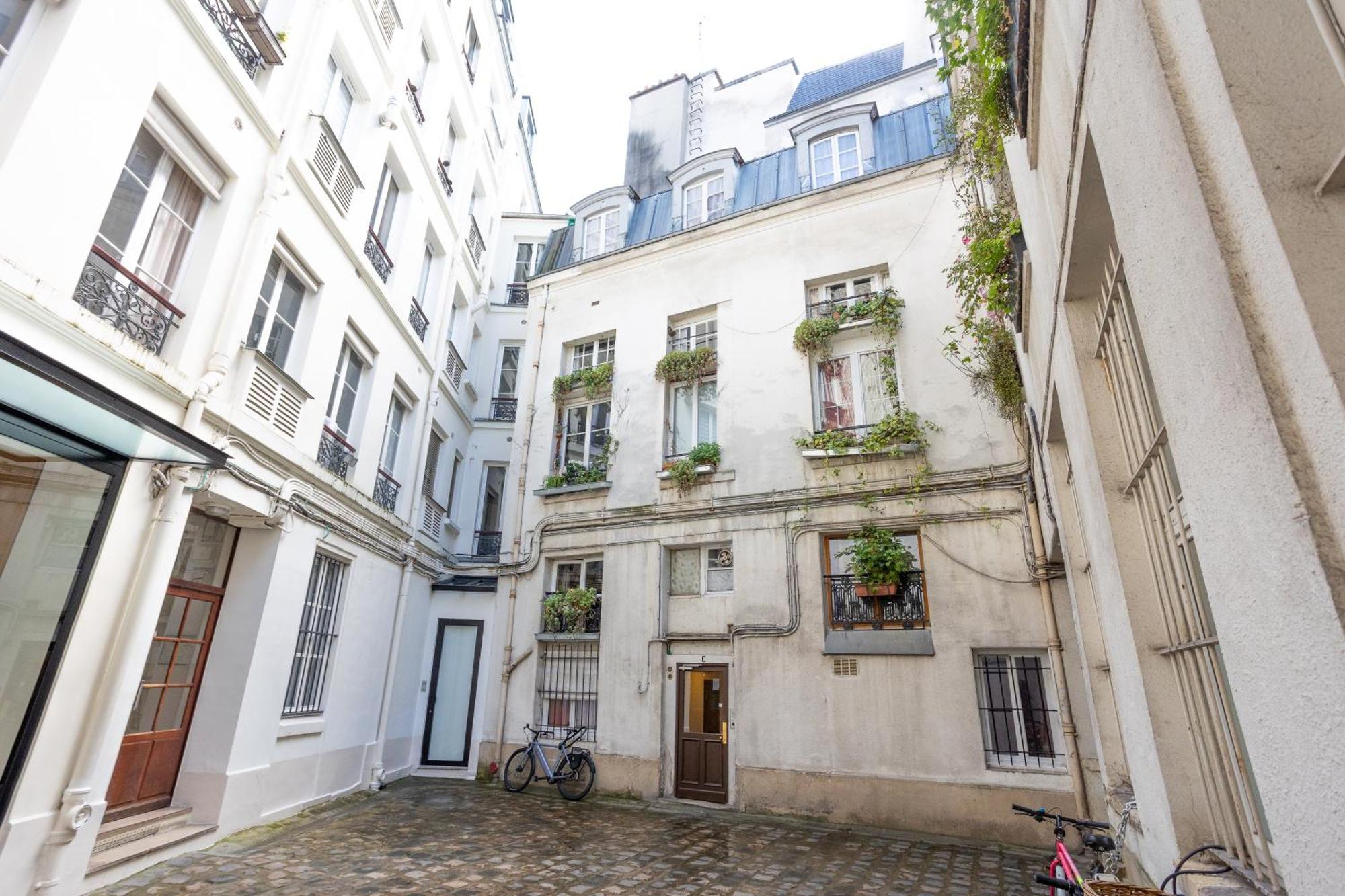 Studio Cosy Romantique En Plein Coeur De Paris Lägenhet Exteriör bild